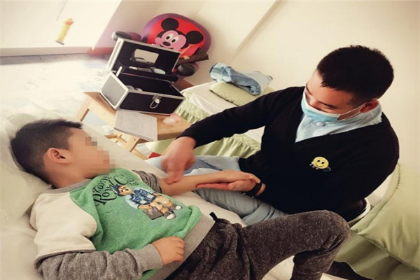 久世佳小儿推拿